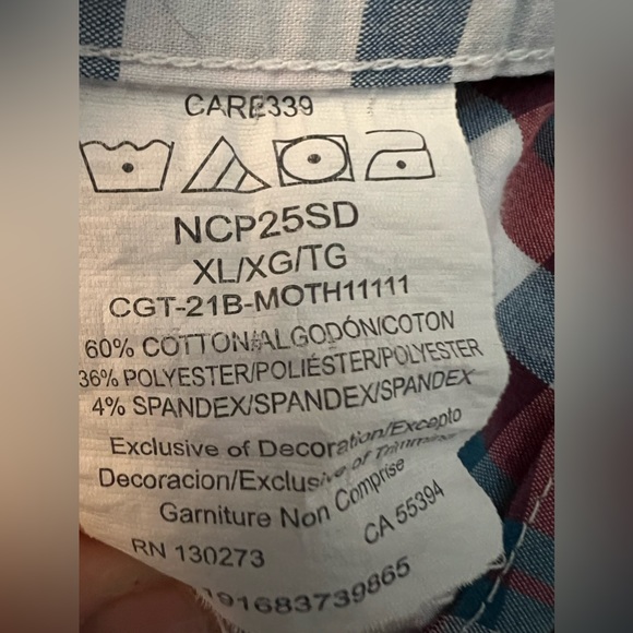 2/$25 | Wrangler | Plaid Outdoorsman Style Long Sleeve Shirt - Size XL - Picture 5 of 11